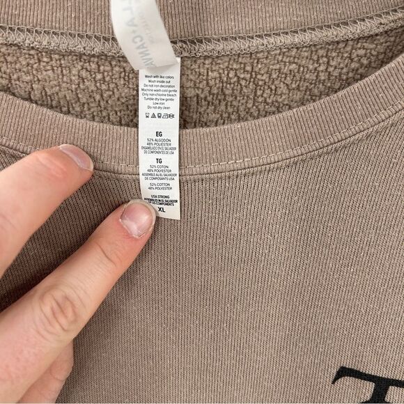 Trendy and Tipsy Nashville Long Sleeve Oversized Crewneck Sweater Taupe XL - Picture 5 of 8